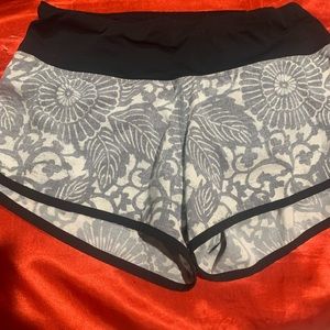 Size 2 can also fit a size 4 lululemon speed up shorts